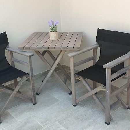 Chriselia 1 Apartman Néa Róda Kültér fotó