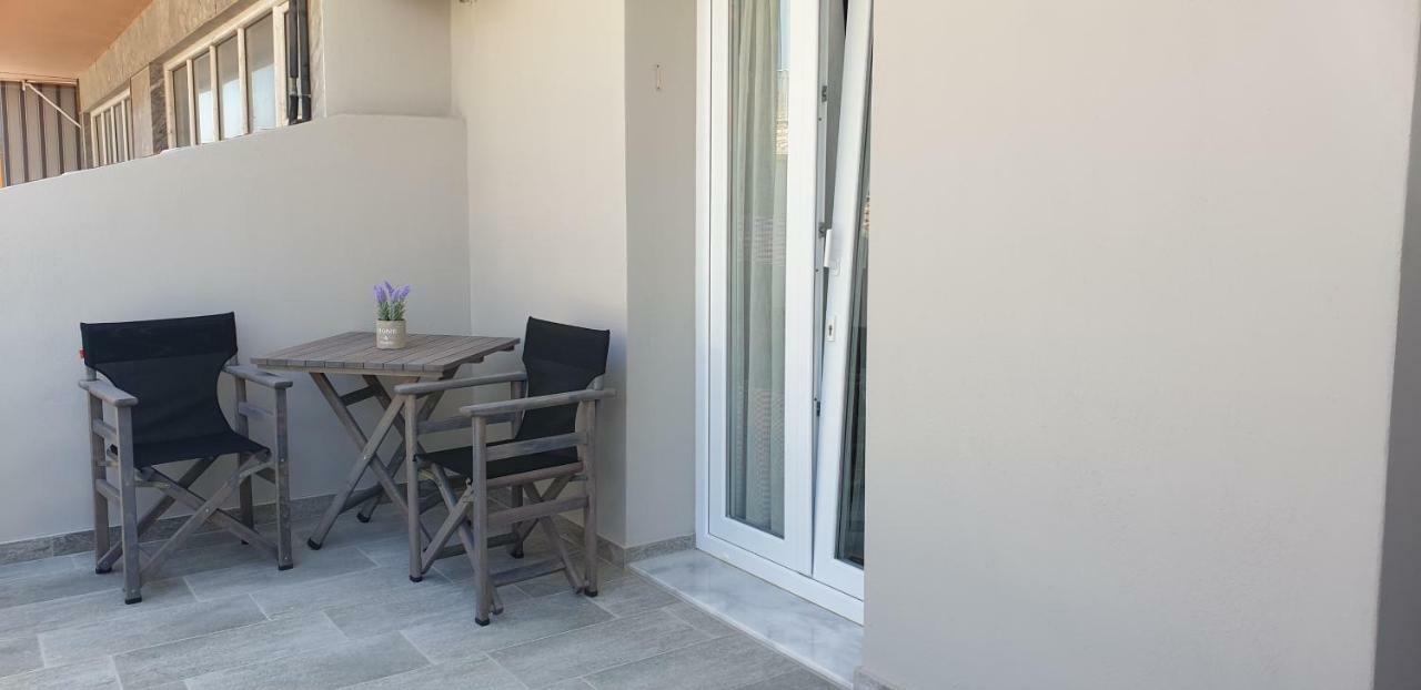 Chriselia 1 Apartman Néa Róda Kültér fotó