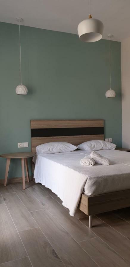 Chriselia 1 Apartman Néa Róda Kültér fotó